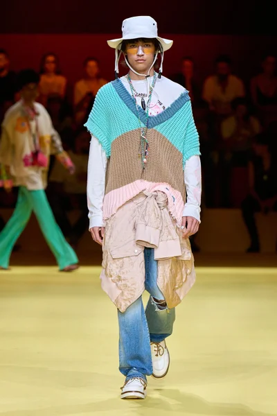 Look 38
